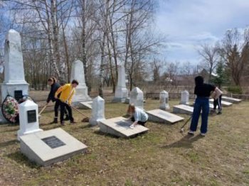 Акция «Всероссийский  день заботы о памятниках  ис